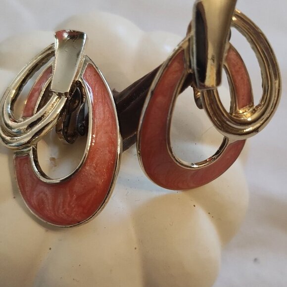 Earrings - Picture 2 of 6